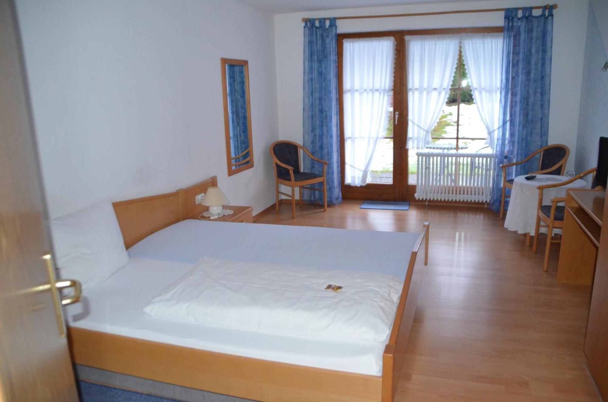 Uebernachtungsmoeglichkeit In Maierhoefen Grunenbach Kamer foto